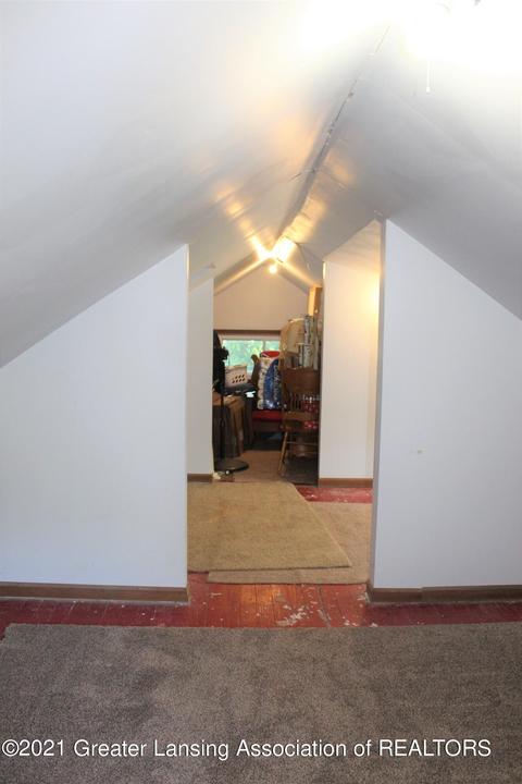 210 Smith Ave, Lansing, MI 48910 photo 42