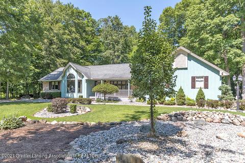 856 Stillman Rd, Mason, MI 48854 photo 2