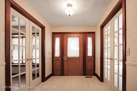 856 Stillman Rd, Mason, MI 48854 photo 9