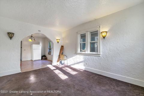 2204 Lyons Ave, Lansing, MI 48910 photo 6
