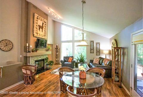 16857 Cedarbrook Dr, Haslett, MI 48840 photo 9