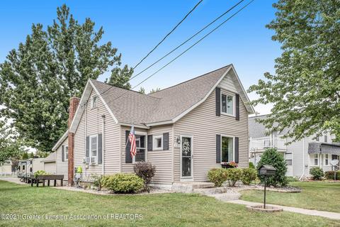 121 N Maple St, Ithaca, MI 48847 photo 2