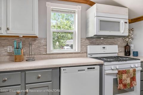 121 N Maple St, Ithaca, MI 48847 photo 9
