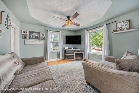121 N Maple St, Ithaca, MI 48847 photo 4