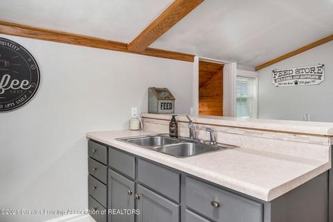 121 N Maple St, Ithaca, MI 48847 photo 10