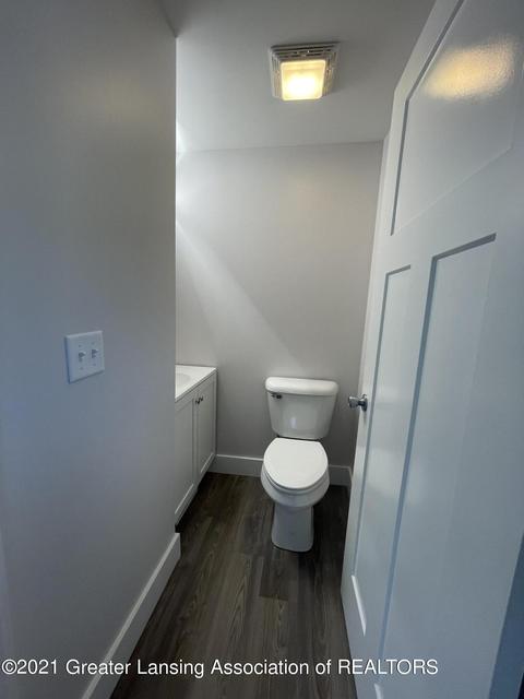 607 Hague Ave, Jackson, MI 49203 photo 9