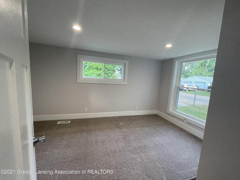 607 Hague Ave, Jackson, MI 49203 photo 27