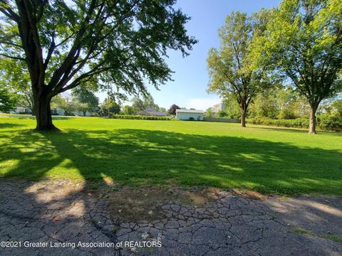 577 Cleveland Ave, Owosso, MI 48867 photo 21