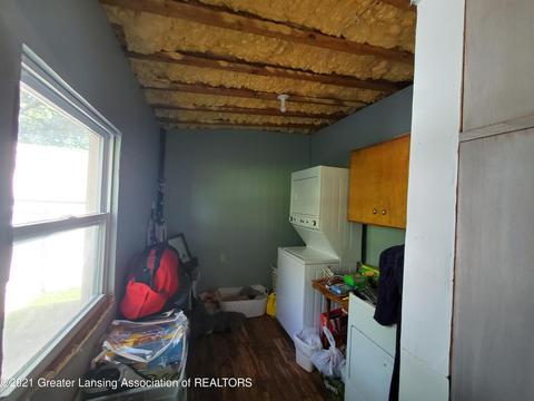577 Cleveland Ave, Owosso, MI 48867 photo 17
