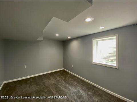 12525 Burlingame Dr, Dewitt, MI 48820 photo 15