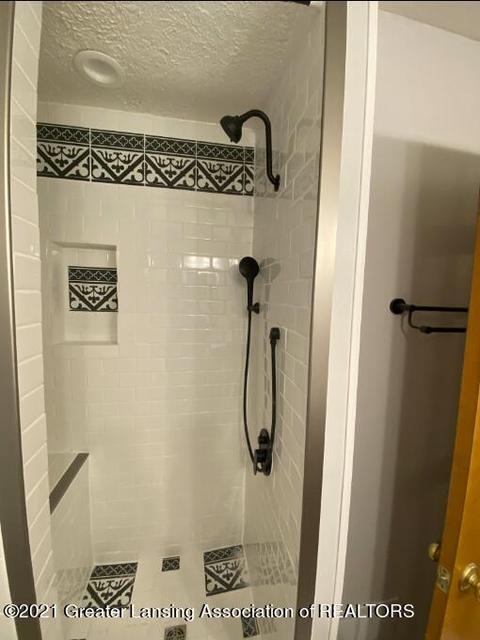 12525 Burlingame Dr, Dewitt, MI 48820 photo 9
