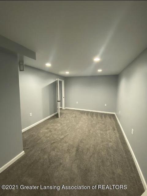 12525 Burlingame Dr, Dewitt, MI 48820 photo 16