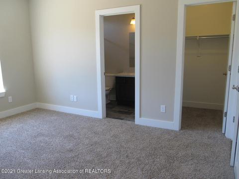 615 Launch Point Dr, Perry, MI 48872 photo 17
