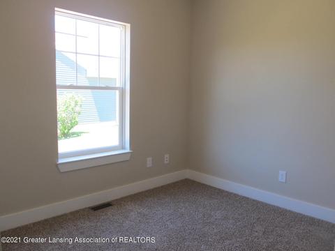 615 Launch Point Dr, Perry, MI 48872 photo 22