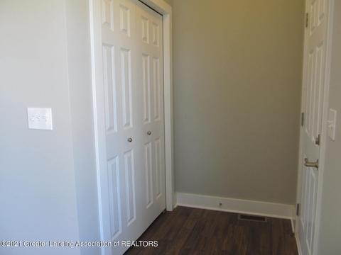 615 Launch Point Dr, Perry, MI 48872 photo 4