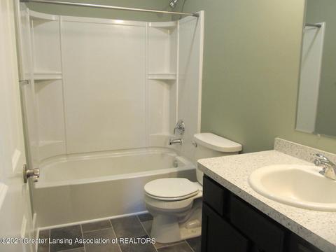 615 Launch Point Dr, Perry, MI 48872 photo 27