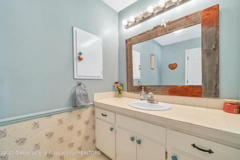 2153 E Raleigh Dr, Okemos, MI 48864 photo 21