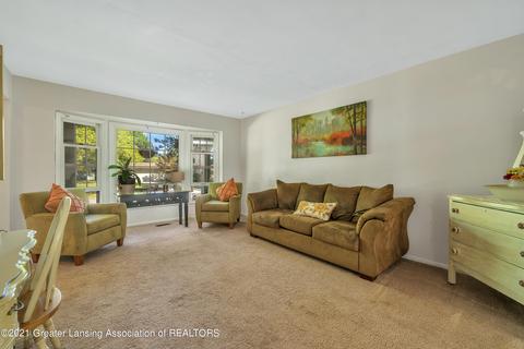 2153 E Raleigh Dr, Okemos, MI 48864 photo 7