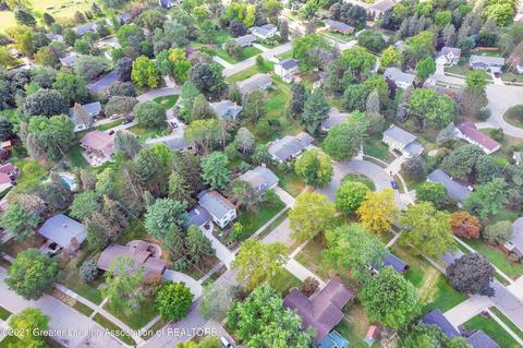2153 E Raleigh Dr, Okemos, MI 48864 photo 59
