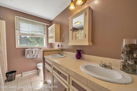 2153 E Raleigh Dr, Okemos, MI 48864 photo 28