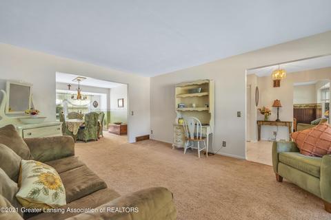 2153 E Raleigh Dr, Okemos, MI 48864 photo 8