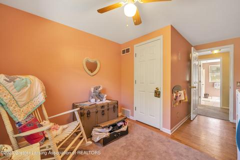 2153 E Raleigh Dr, Okemos, MI 48864 photo 32