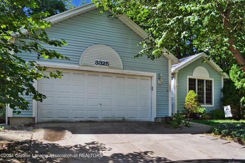 3325 Cooley Dr, Lansing, MI 48911 photo 1