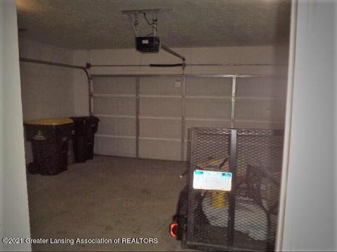 712 E Walker St, Saint Johns, MI 48879 photo 31