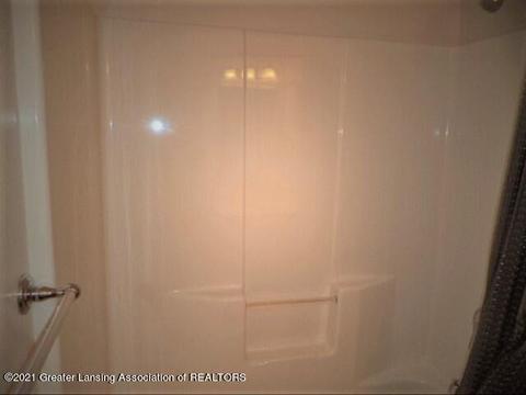 712 E Walker St, Saint Johns, MI 48879 photo 21