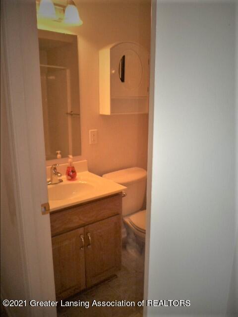 712 E Walker St, Saint Johns, MI 48879 photo 19