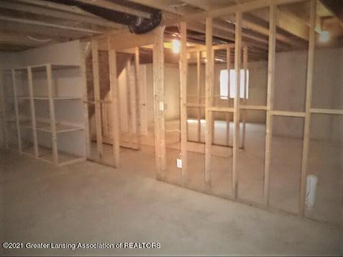 712 E Walker St, Saint Johns, MI 48879 photo 36