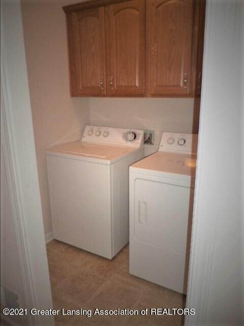 712 E Walker St, Saint Johns, MI 48879 photo 22