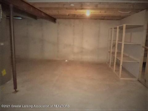 712 E Walker St, Saint Johns, MI 48879 photo 35