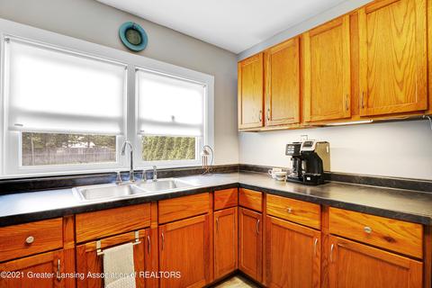 13070 Turner Rd, Dewitt, MI 48820 photo 11