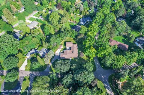 4658 Chippewa Dr, Okemos, MI 48864 photo 70