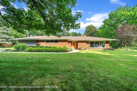 4658 Chippewa Dr, Okemos, MI 48864 photo 3