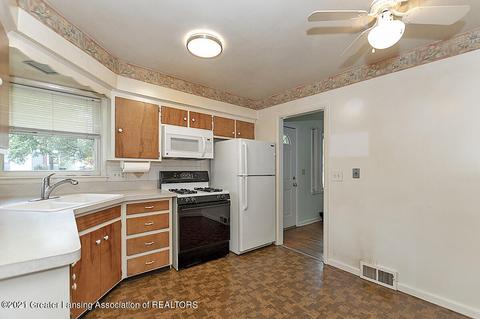 2014 Donora St, Lansing, MI 48910 photo 8