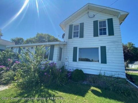 14318 S Grange Rd, Eagle, MI 48822 photo 2