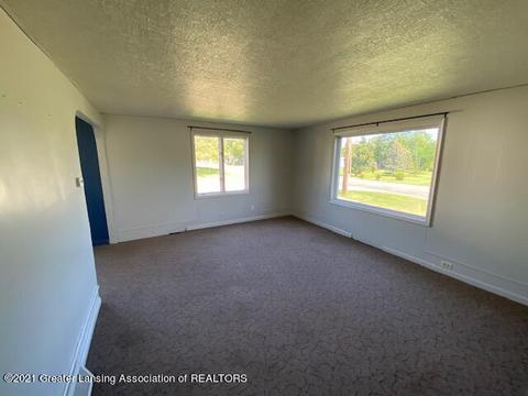 14318 S Grange Rd, Eagle, MI 48822 photo 9
