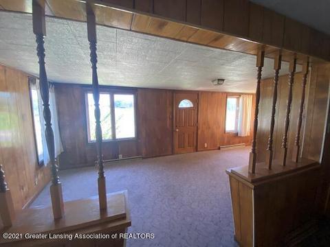 14318 S Grange Rd, Eagle, MI 48822 photo 5