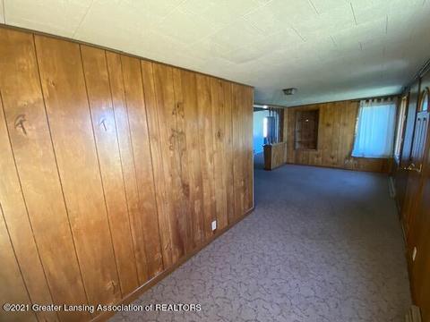 14318 S Grange Rd, Eagle, MI 48822 photo 8