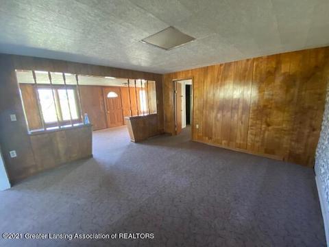 14318 S Grange Rd, Eagle, MI 48822 photo 6