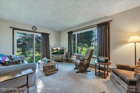 5193 E Taft Rd, Saint Johns, MI 48879 photo 3