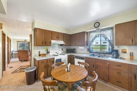 5193 E Taft Rd, Saint Johns, MI 48879 photo 7