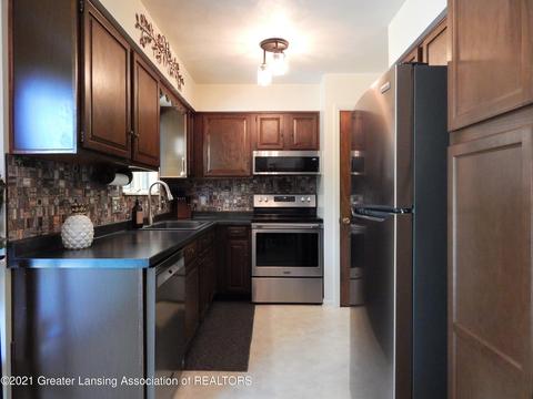 13330 Wood Rd, Bath, MI 48808 photo 6