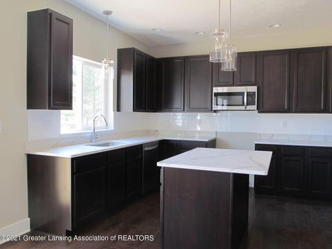 404 Constitution Ave, Brooklyn, MI 49230 photo 10