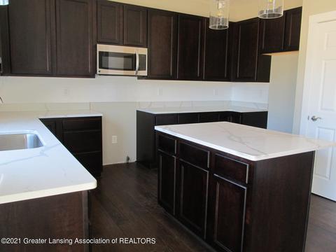 404 Constitution Ave, Brooklyn, MI 49230 photo 9