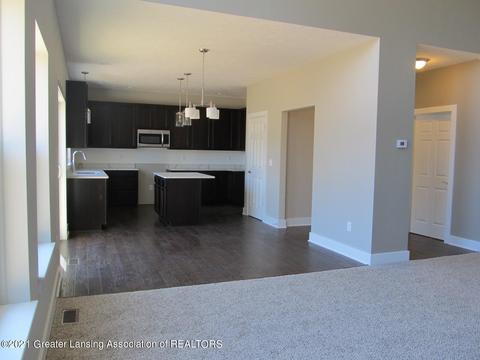 404 Constitution Ave, Brooklyn, MI 49230 photo 5