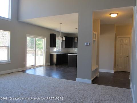 404 Constitution Ave, Brooklyn, MI 49230 photo 4