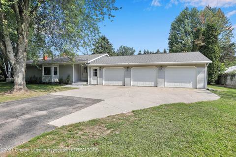 10561 S Chandler Rd, Dewitt, MI 48820 photo 2